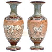 Vase_Hanna Barlow_1890-е_высота 23см_1.jpg