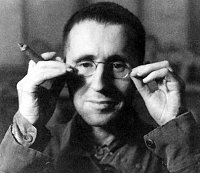 bertoltbrecht[1].jpg