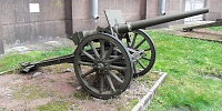 47-мм пушка Гочкиса СПб воен-истор. музей.JPG