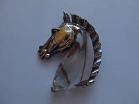 TRIFARI sterling horse jelly belly fur clip.jpg